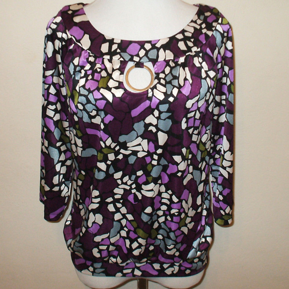 Satiny Stained Glass Keyhole Medallion Shirt Top - Picture 1 of 2